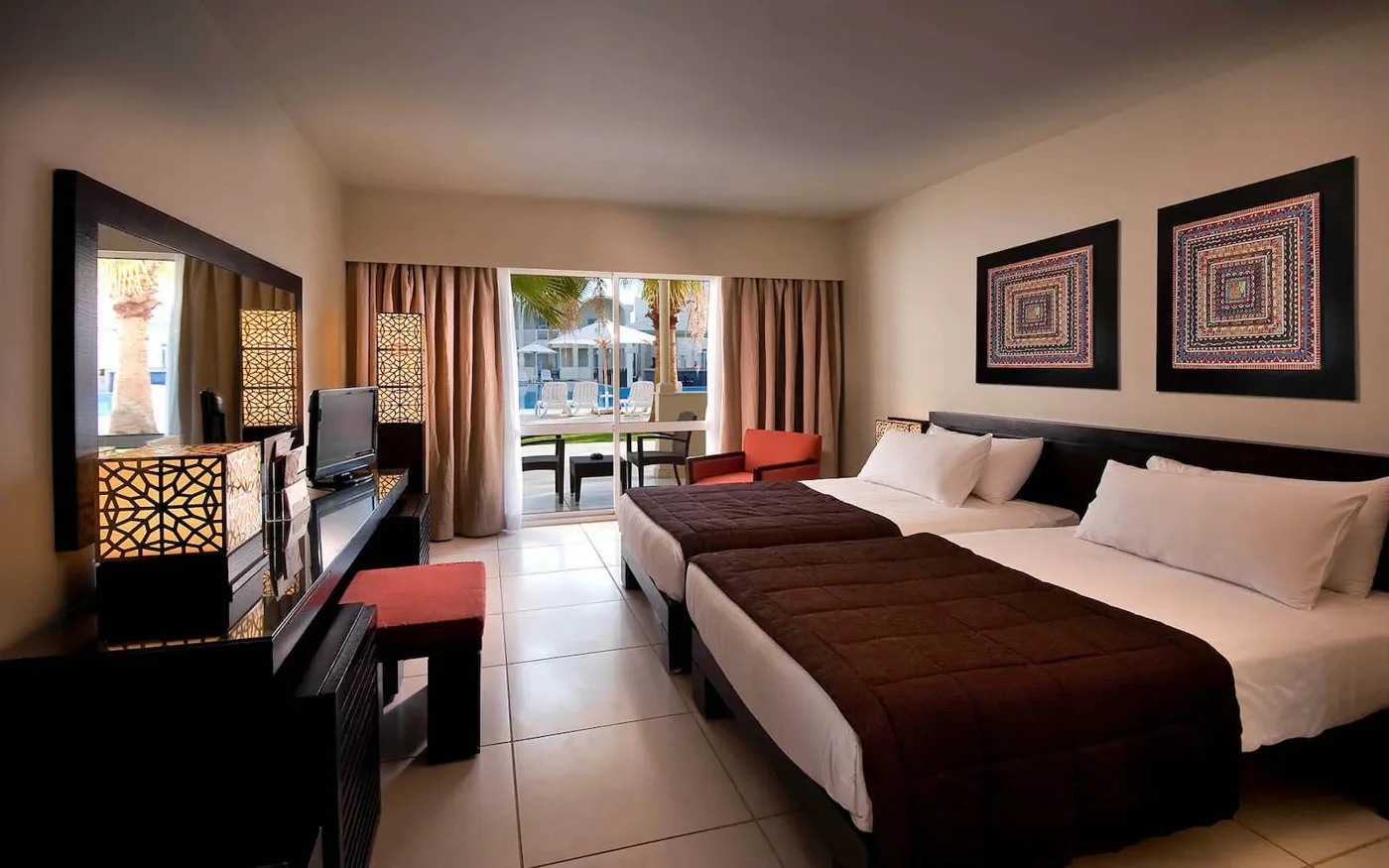 Номер Reef Oasis Beach Resort