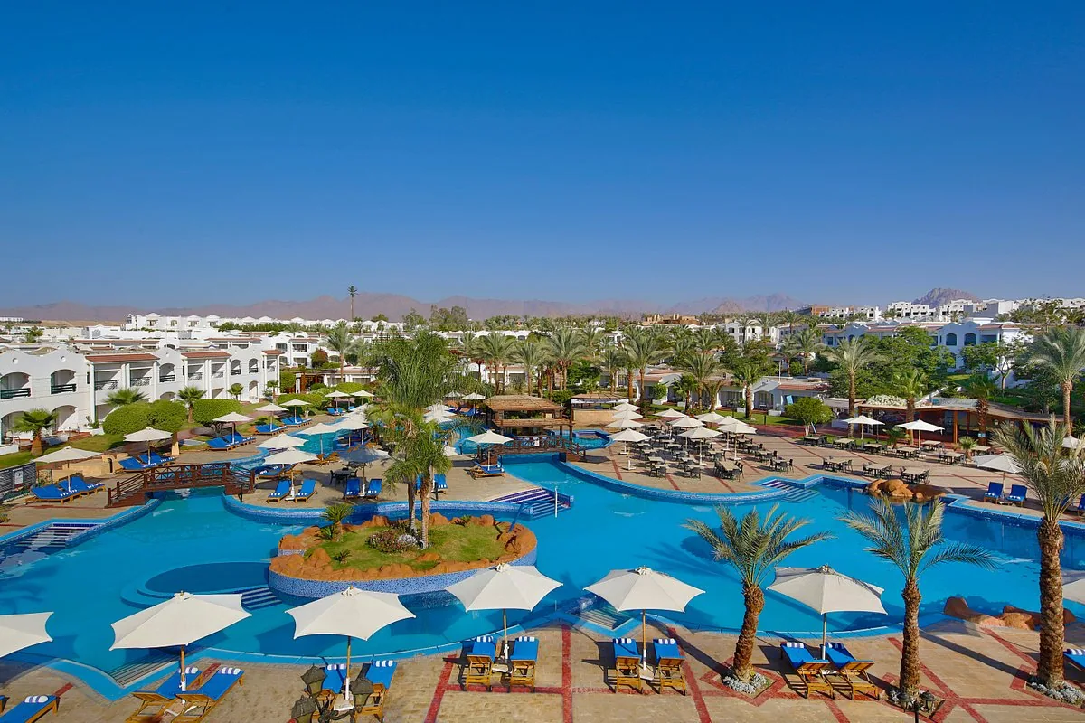 Территория и бассейны JAZ Sharm Dreams