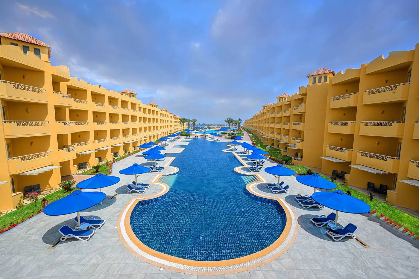 Amwaj Beach Club Abu Soma 4★: водная зона