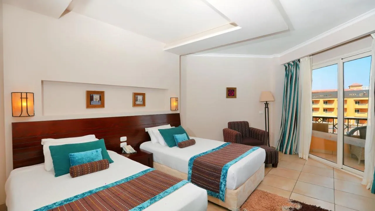 Amwaj Beach Club Abu Soma 4★: номер