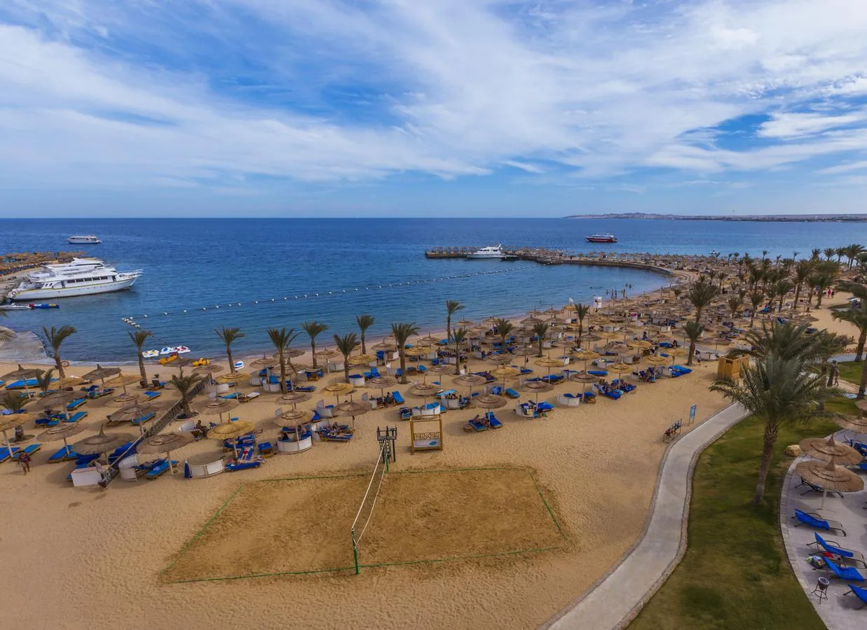 Beach Albatros Resort 4★: пляж