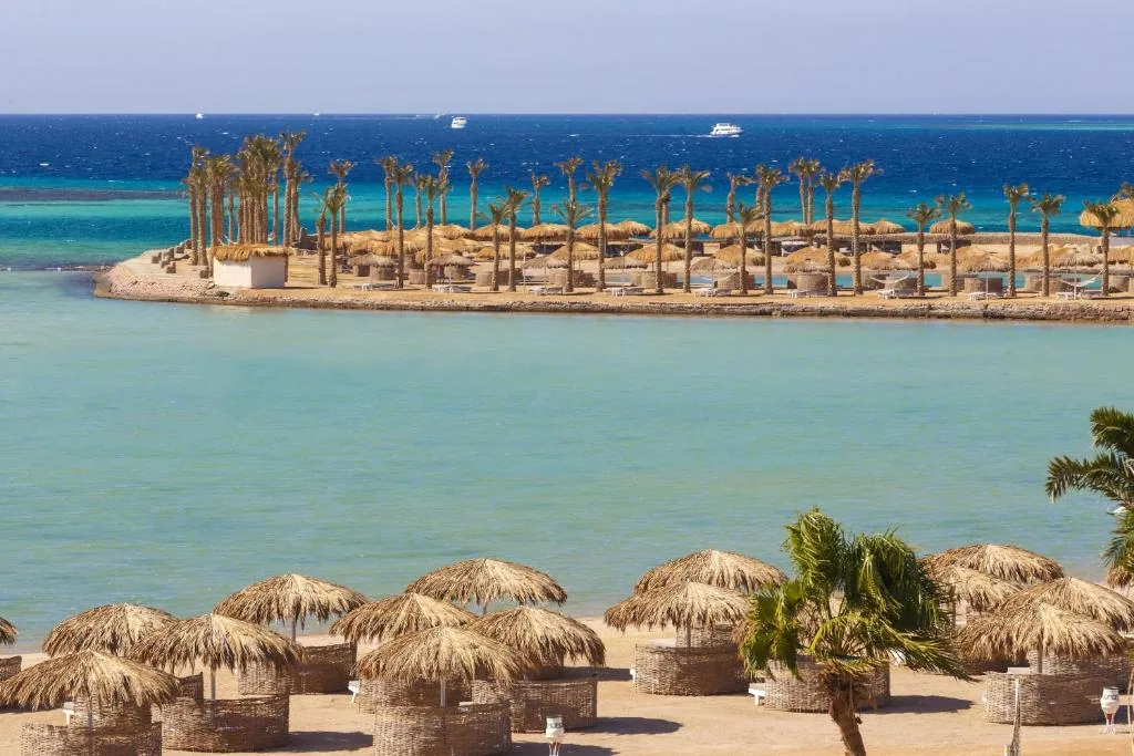 Meraki Resort 4★: побережье