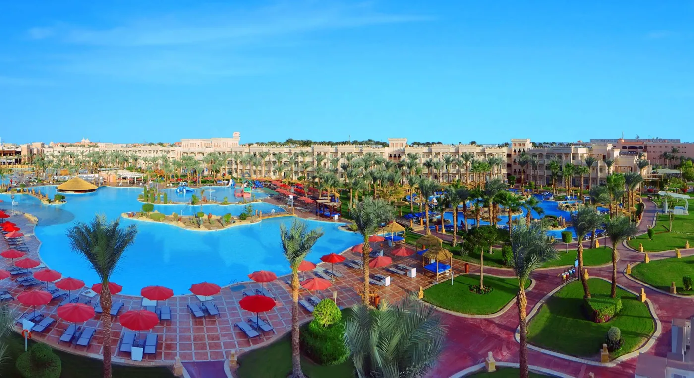 Pickalbatros Palace Resort Hurghada 5★: территория и бассейны
