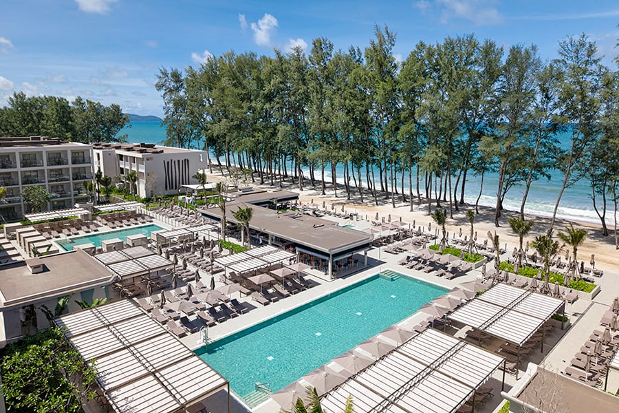 Бассейны Riu Palace Phuket у моря