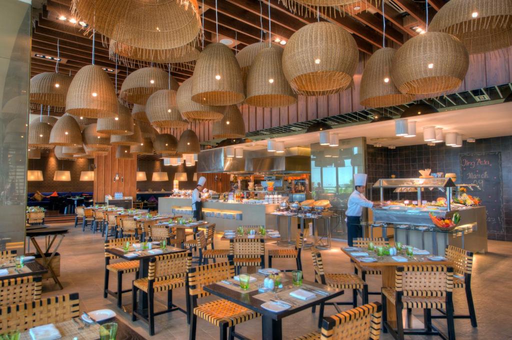 Crowne Plaza Abu Dhabi Yas Island 4* — фото 2